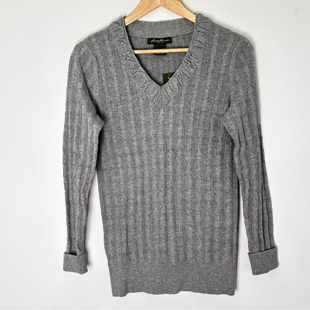 Eddie Bauer Cable Knit V Neck Gray Sweater Size Medium Classic Neutral NEW A97